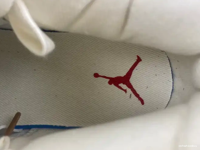 AO2571-100 Jordan 4 Levi's Air 'White' x 0629